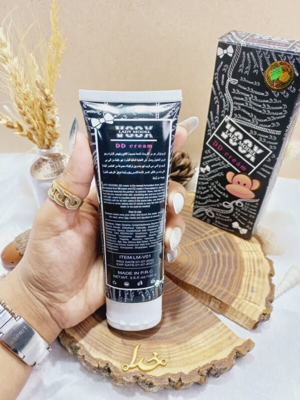 کرم روشن کننده حجم 100 'گرم قوی VOOX مدل DD cream اصلی -