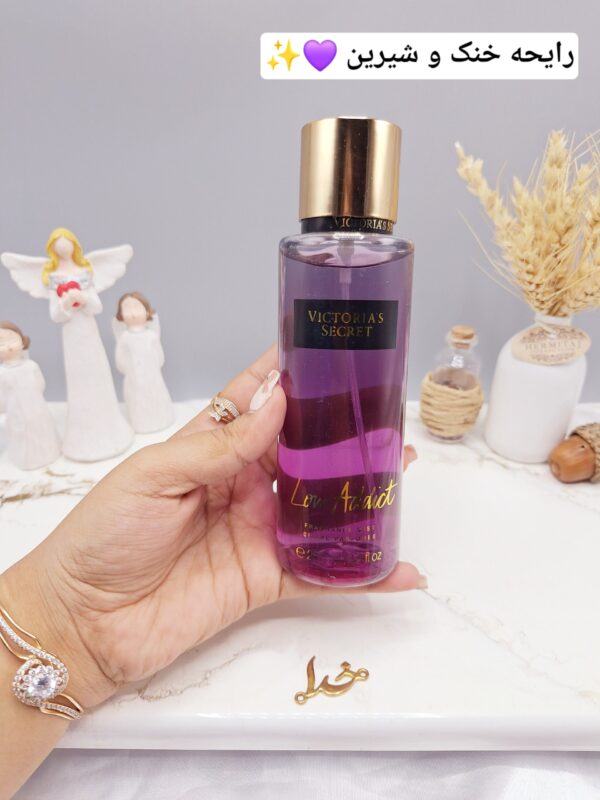 بادی اسپلش 250 ml ویکتوریا سکرت مدل Love Addicts اورجینال -